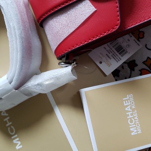 Michael Kors "Carmen" Red Leather Crossbody/Shoulder Bag NWT NIB *Host Pick* - Picture 2 of 9